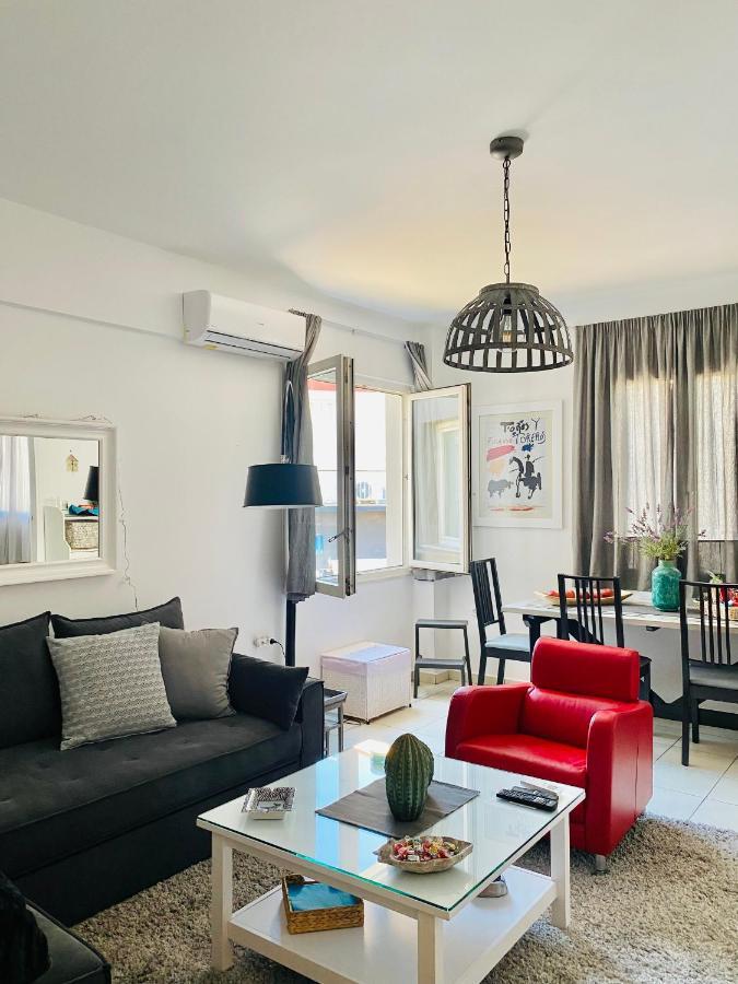 Gianna'S Apartment Central Aigio Cozy And Shining ภายนอก รูปภาพ